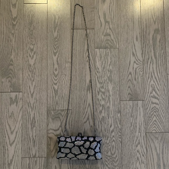 Beautiful Sparkly Clutch🤩✨ - Picture 10 of 10